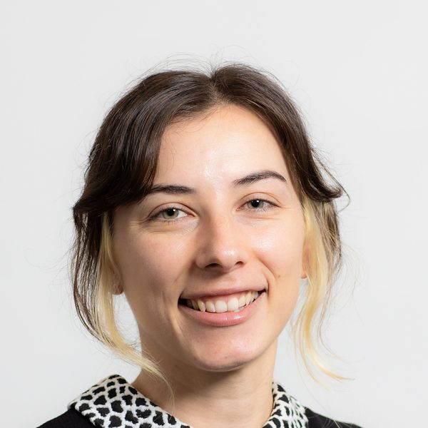 Julia Riches